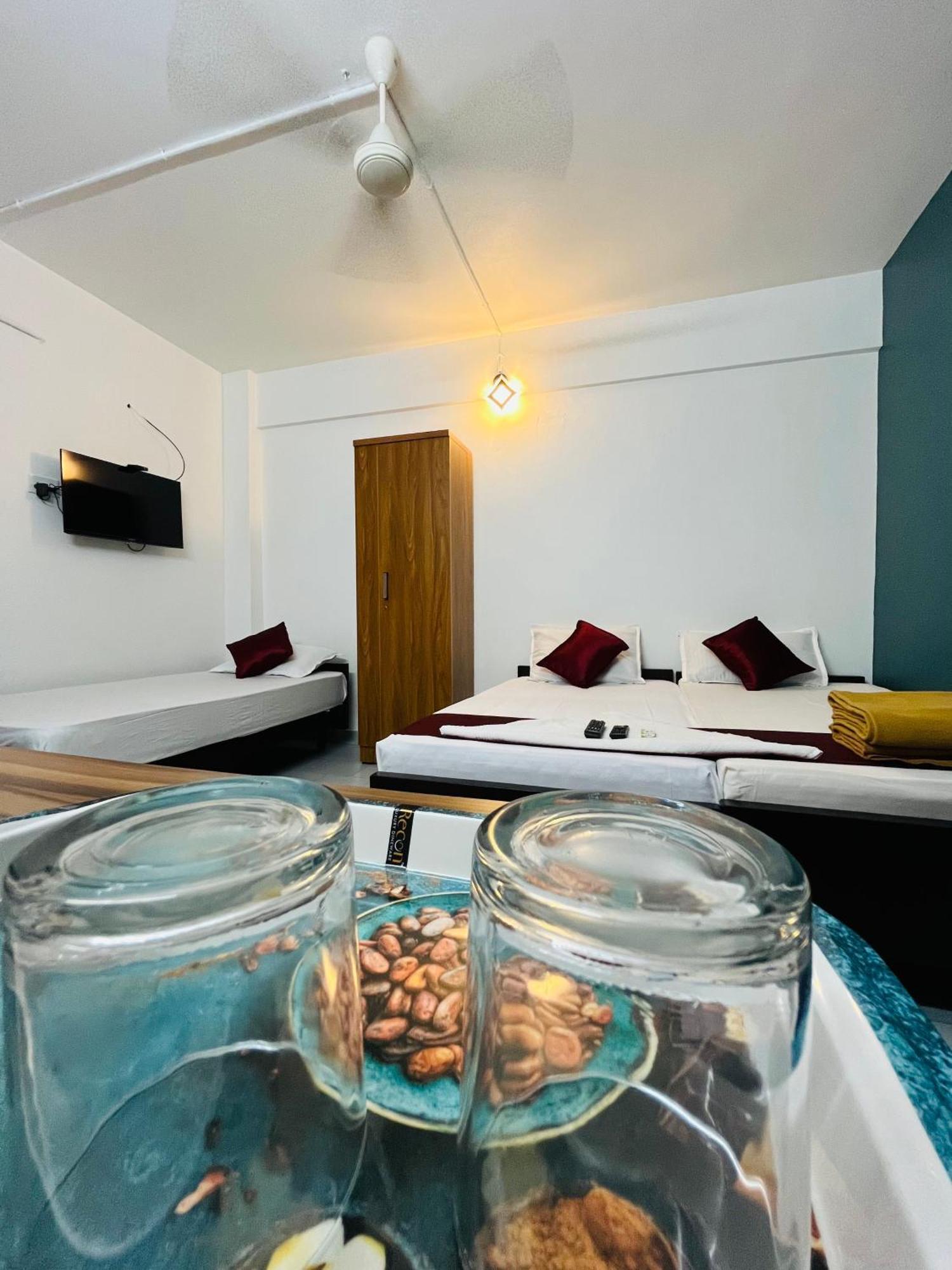 Priya Lodge コージコード エクステリア 写真