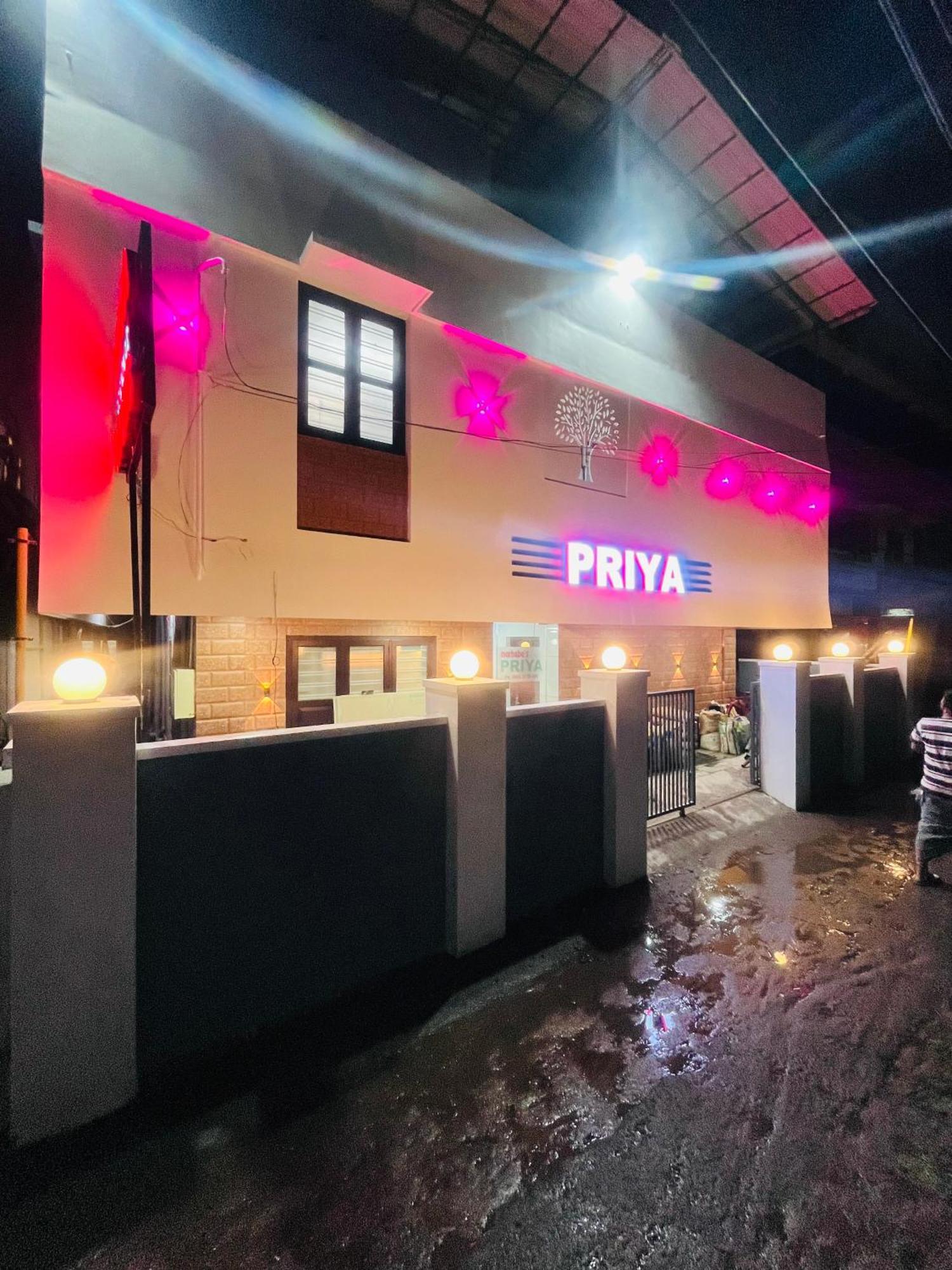 Priya Lodge コージコード エクステリア 写真